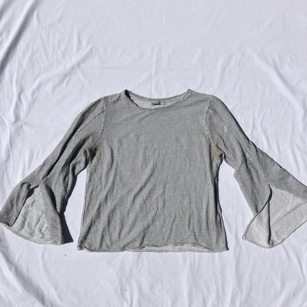 Bell sleeve top